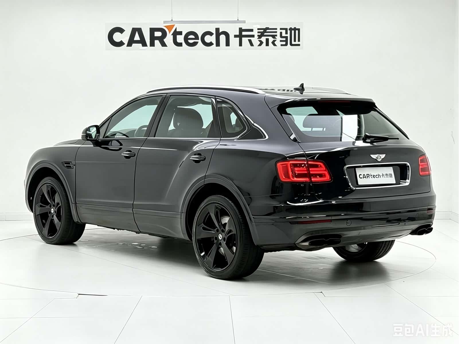 Bentley Bentayga, 2018 4
