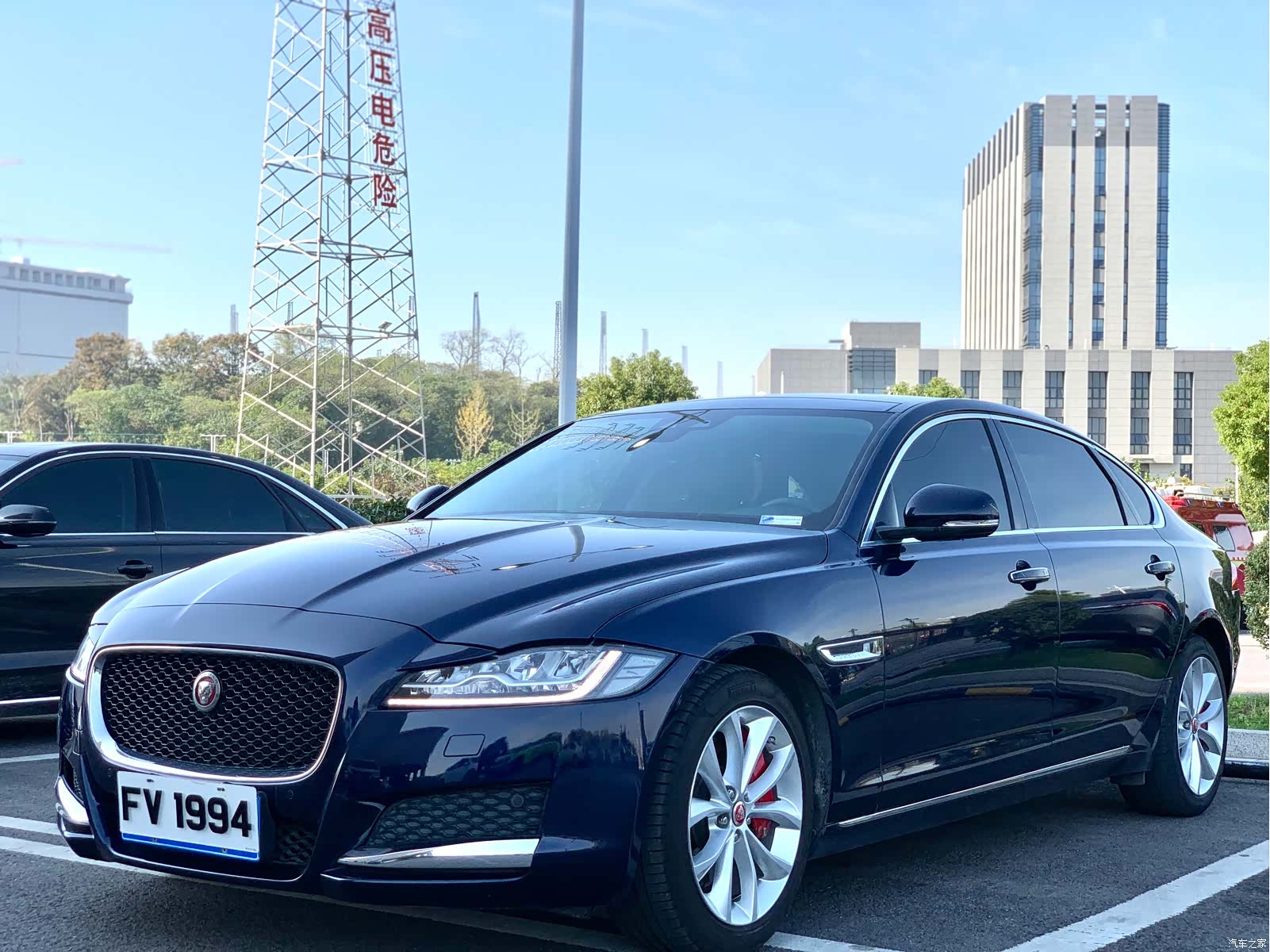 Land Rover XFL, 2019 1