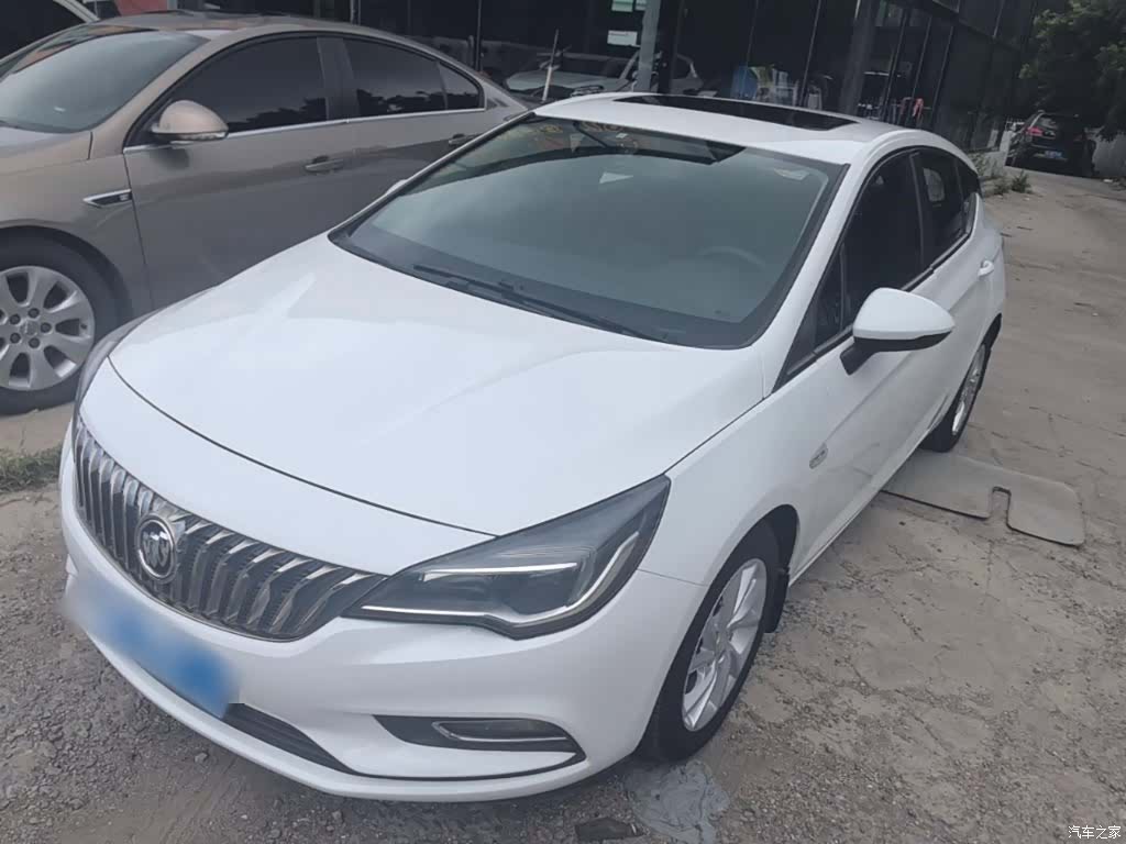 Buick Verano, 2017 1