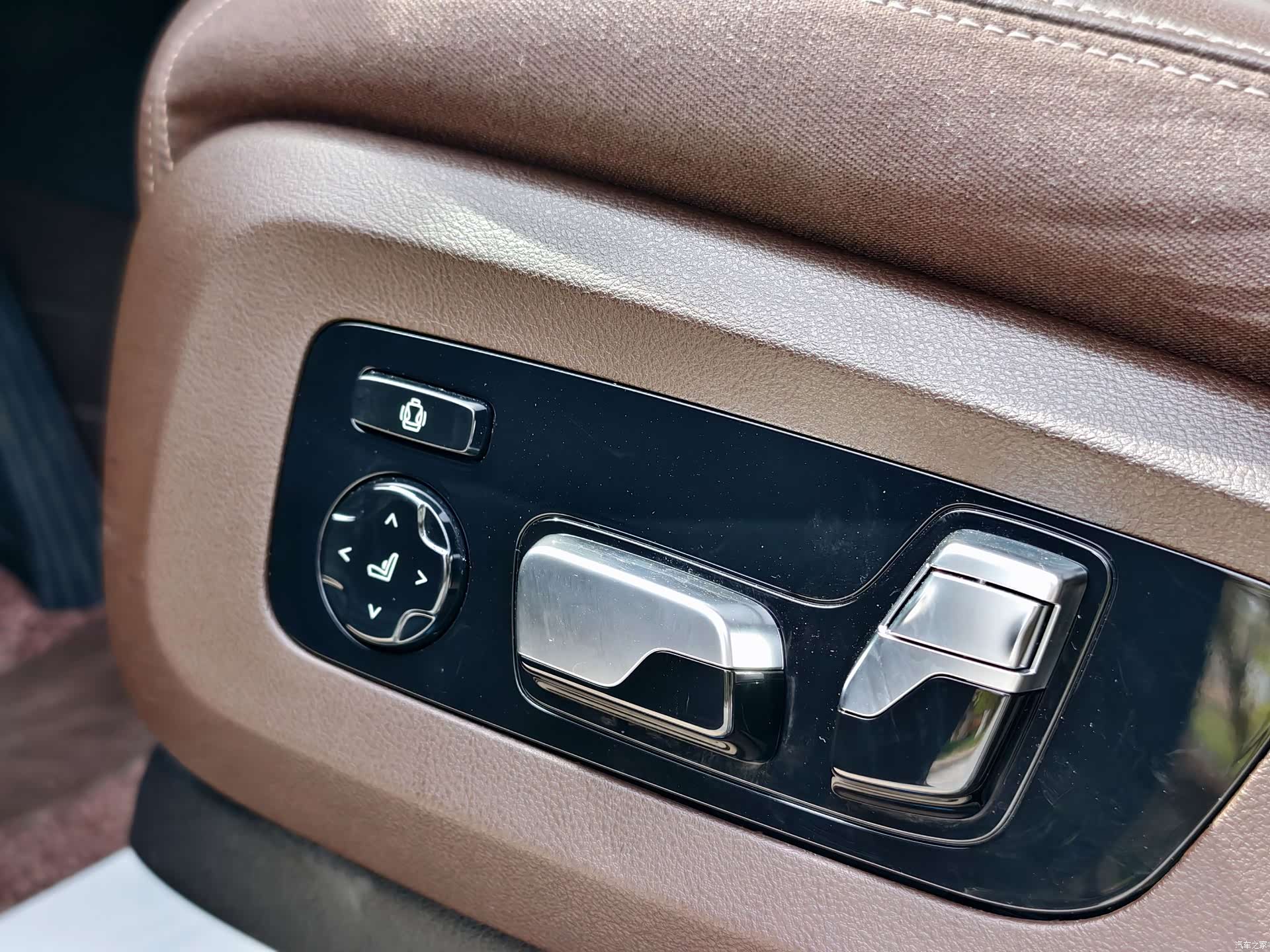 BMW X5, 2023 38