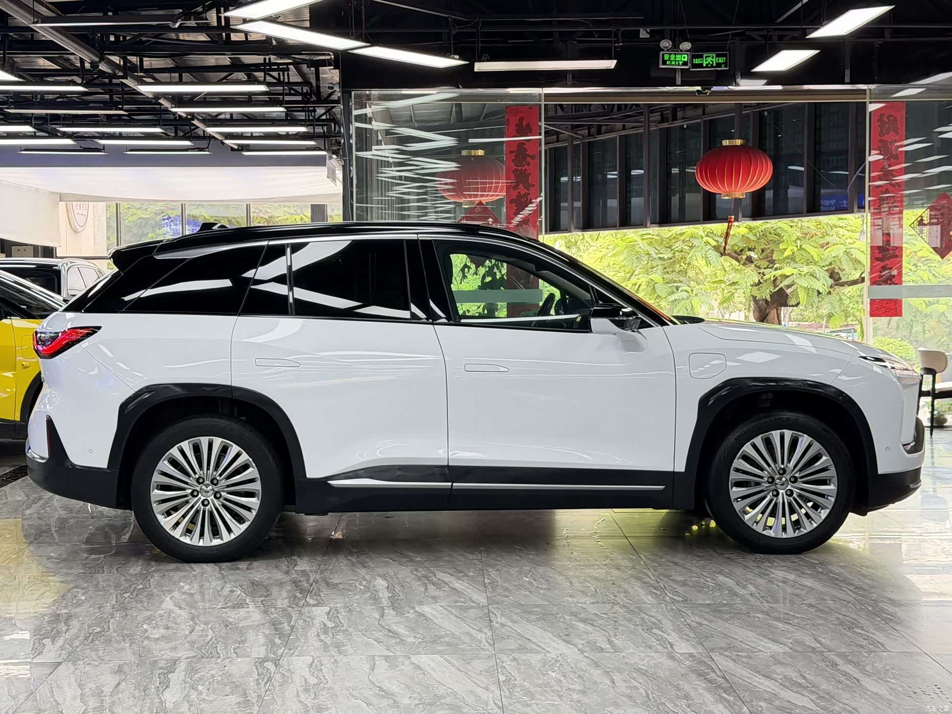NIO ES6, 2019 4
