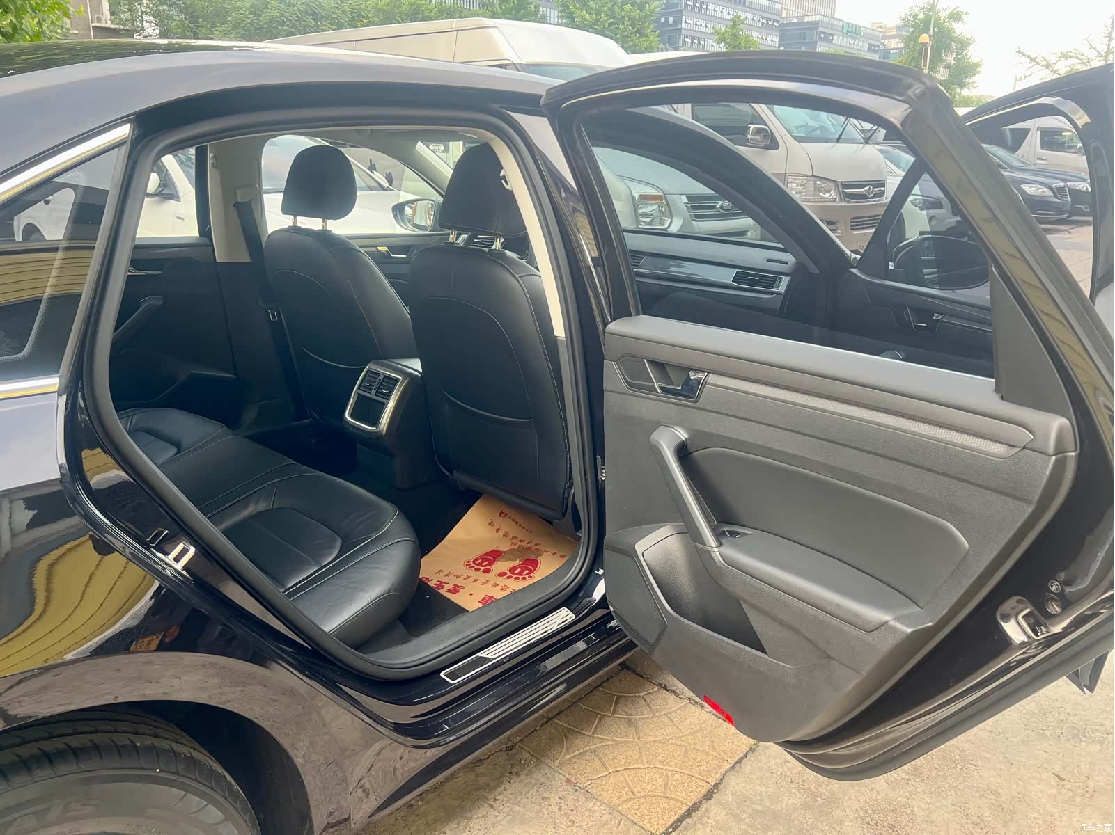 Volkswagen Passat, 2018 16