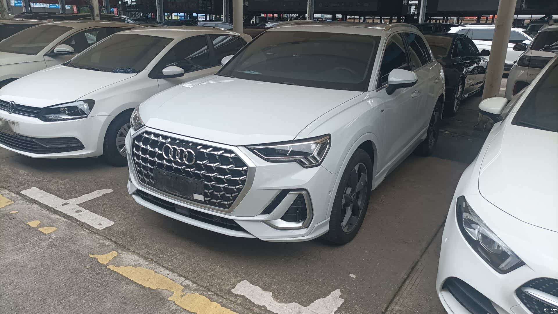 Audi Q3, 2024 1