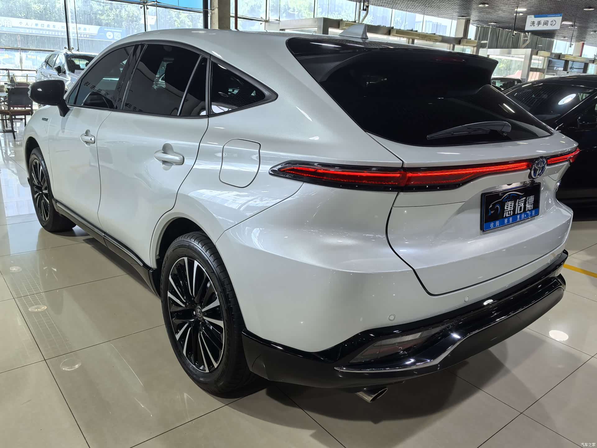 Toyota Venza, 2024 12
