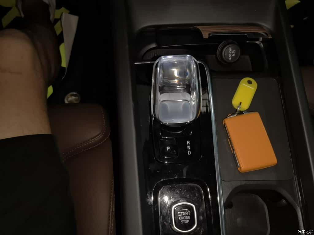 Volvo XC60, 2025 14