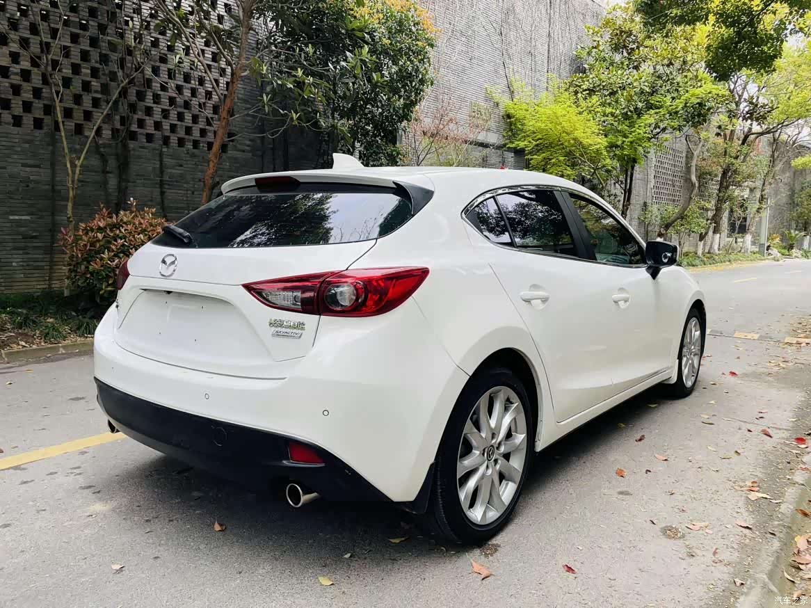 Mazda Mazda3, 2015 18
