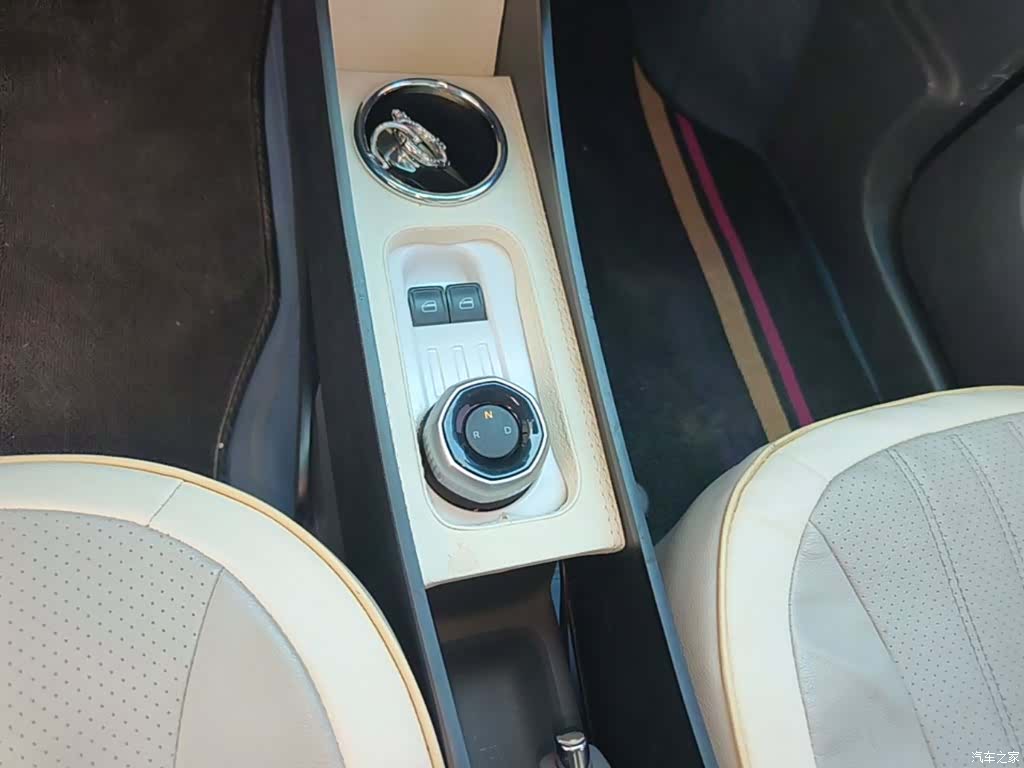 Geely Panda, 2025 14