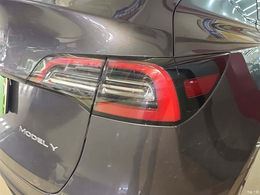 Tesla Model Y, 2022 8