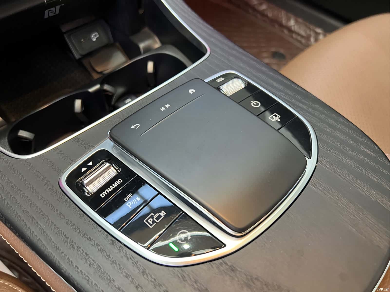 Mercedes-Benz E-Class, 2023 11
