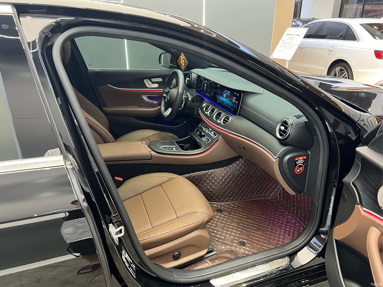 Mercedes-Benz E-Class, 2023 4