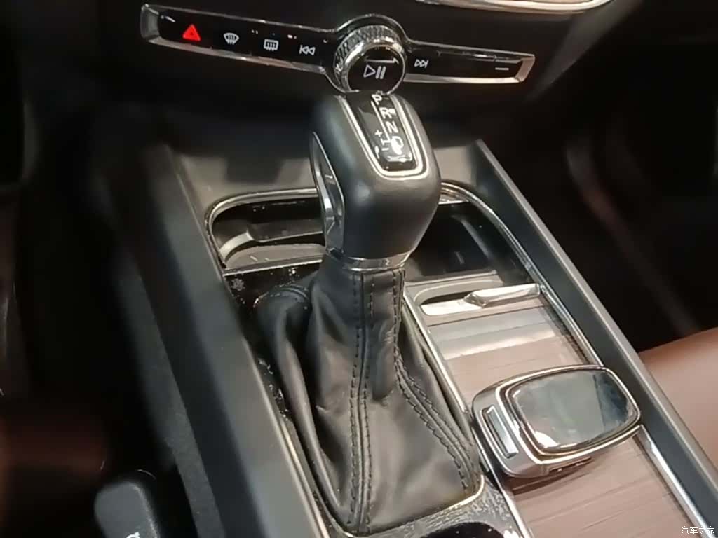Volvo XC60, 2021 14