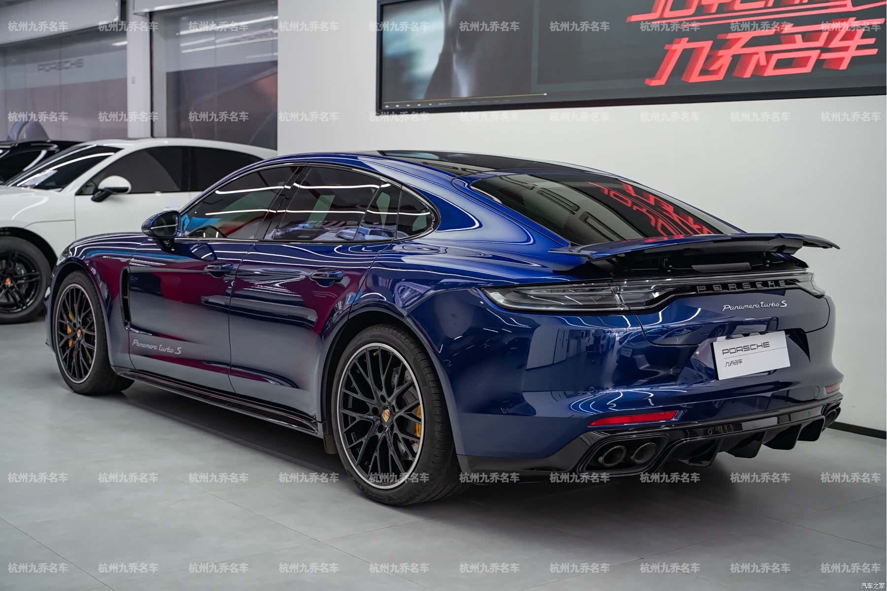 Porsche Panamera, 2022 все фото