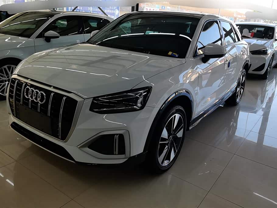 Audi Q2L Audi Q2L