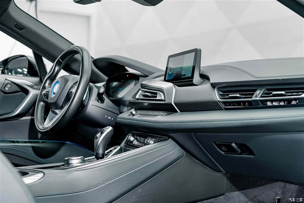 BMW i8, 2019 26