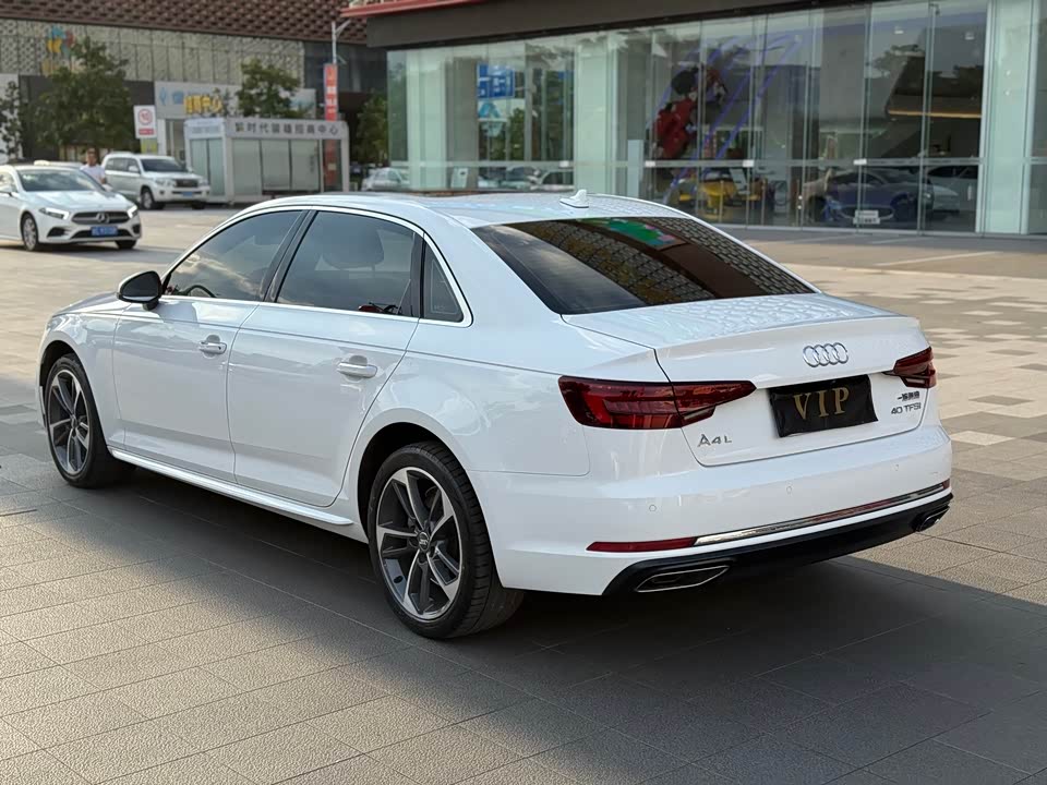 Audi A4L