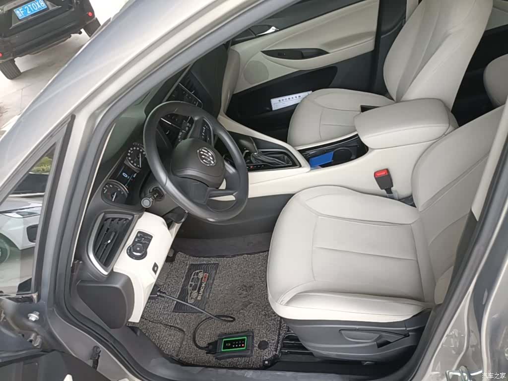 Buick GL6, 2018 15