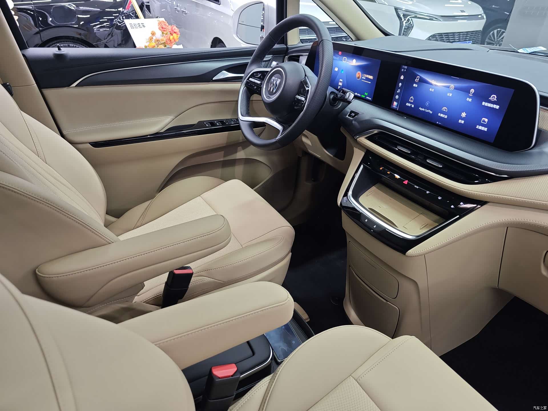 Buick GL8, 2025 10