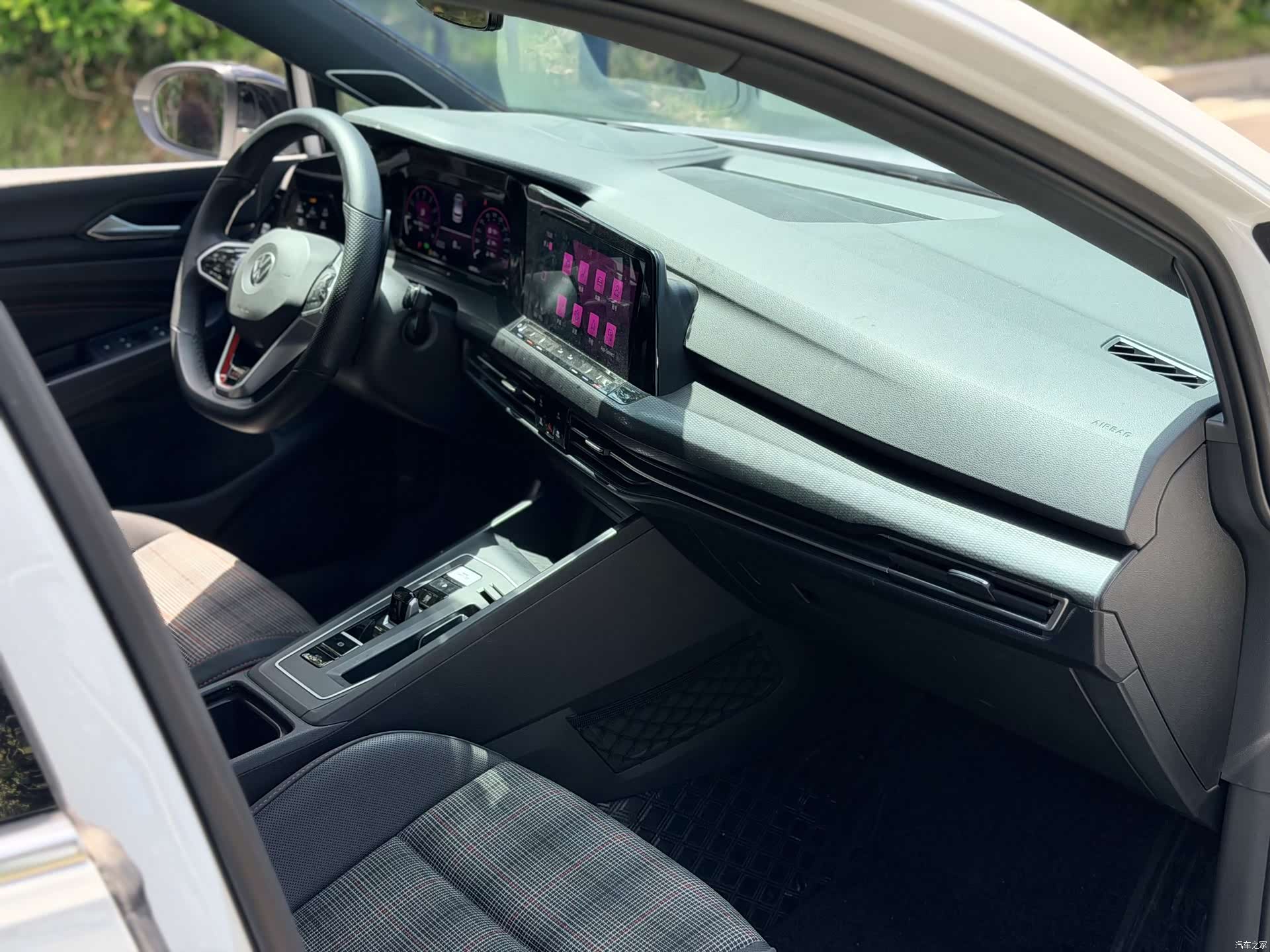 Volkswagen Golf, 2022 13