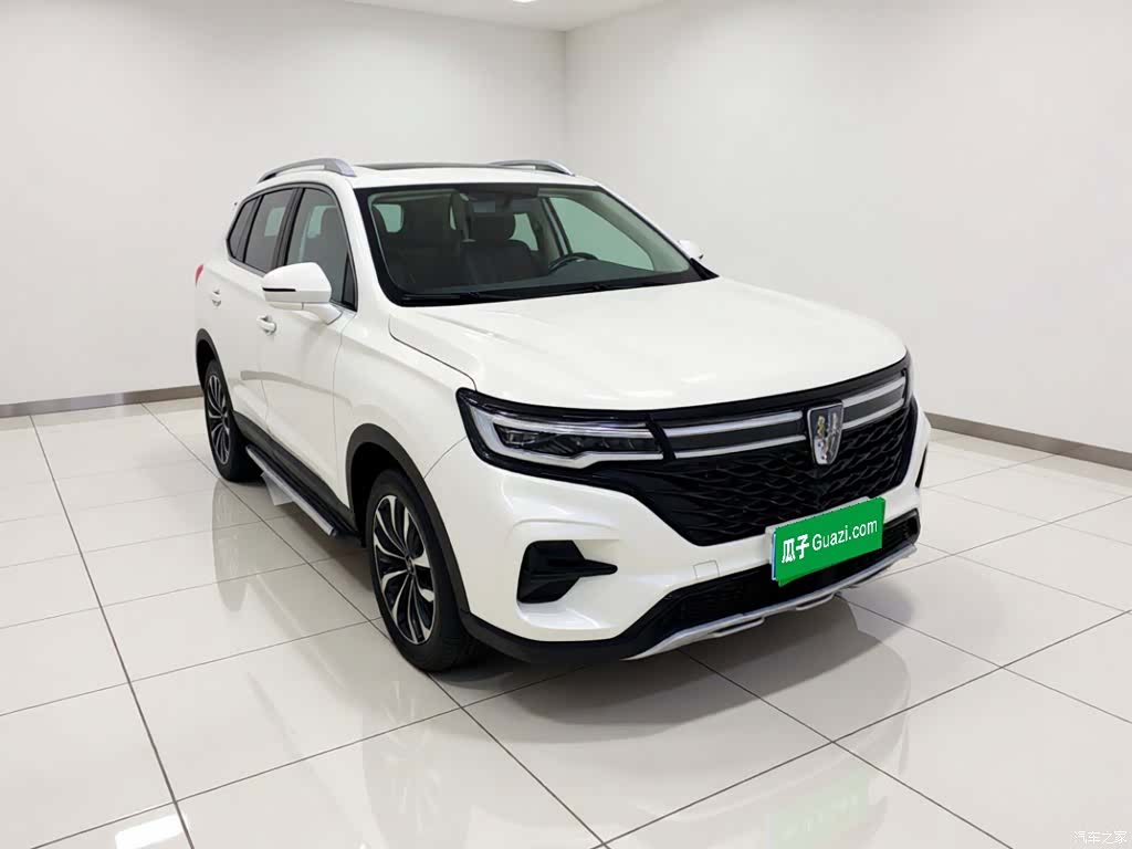Roewe RX5, 2021 3