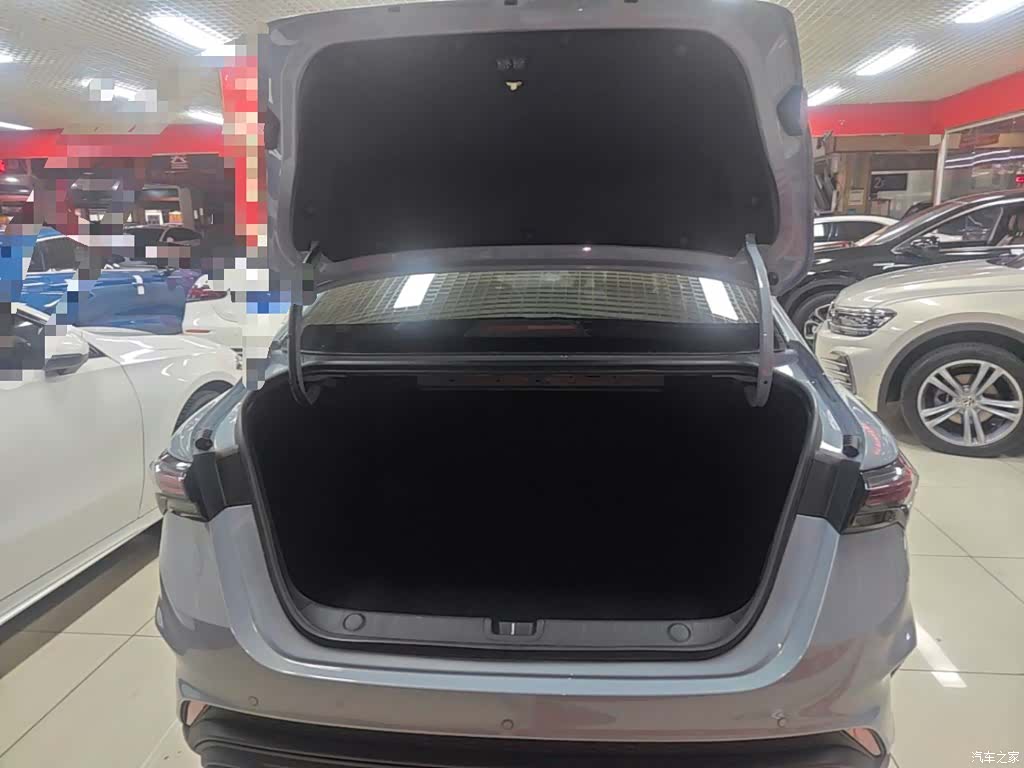 Geely Binray, 2023 19