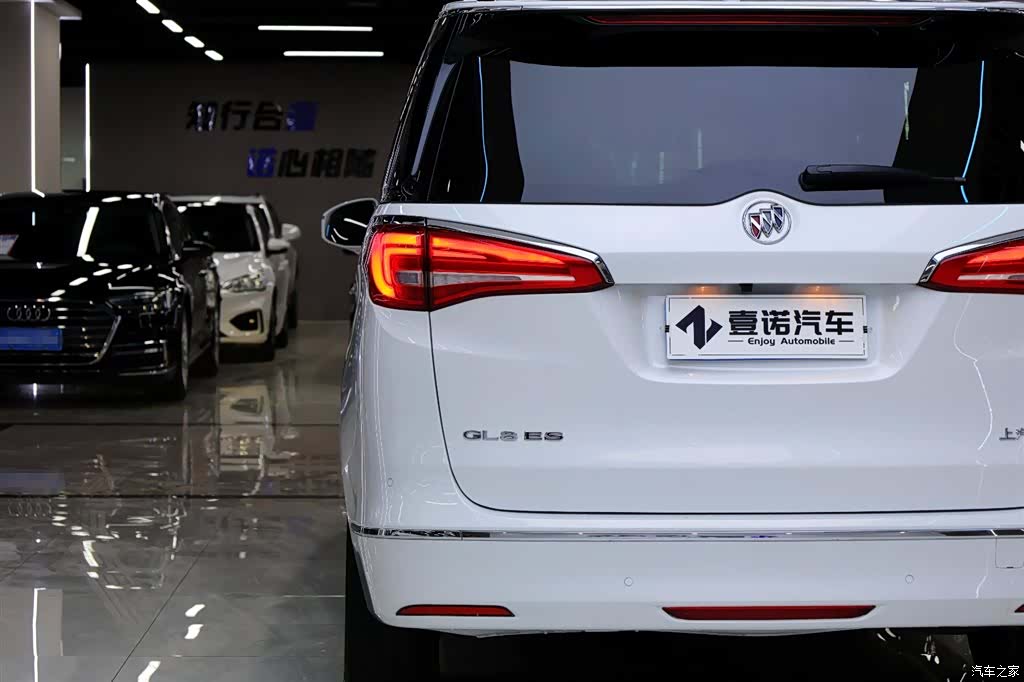 Buick GL8, 2018 8