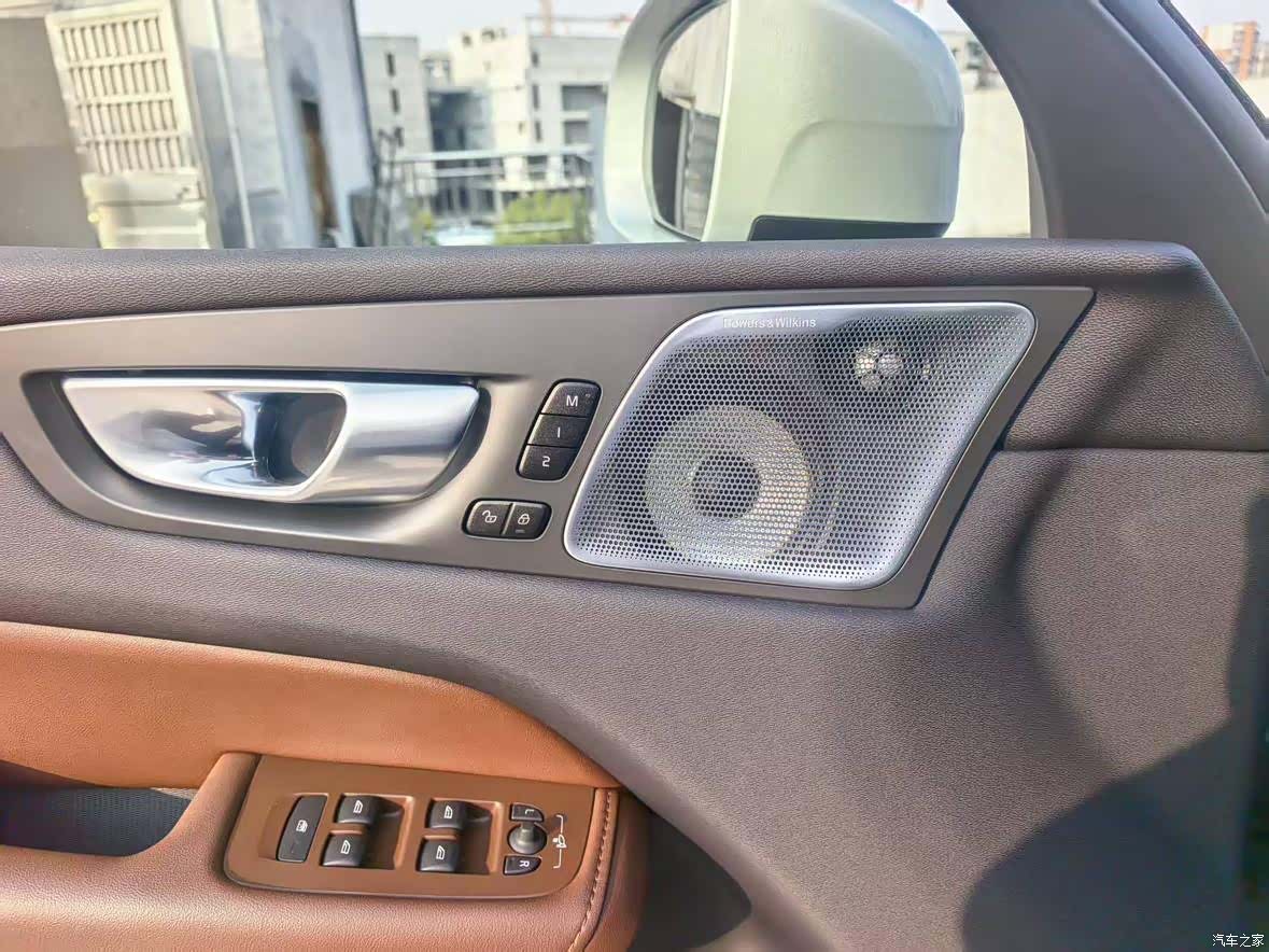 Volvo XC60, 2024 9