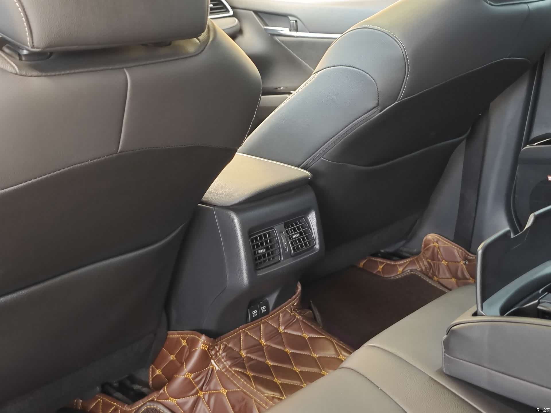 Toyota Camry, 2018 25