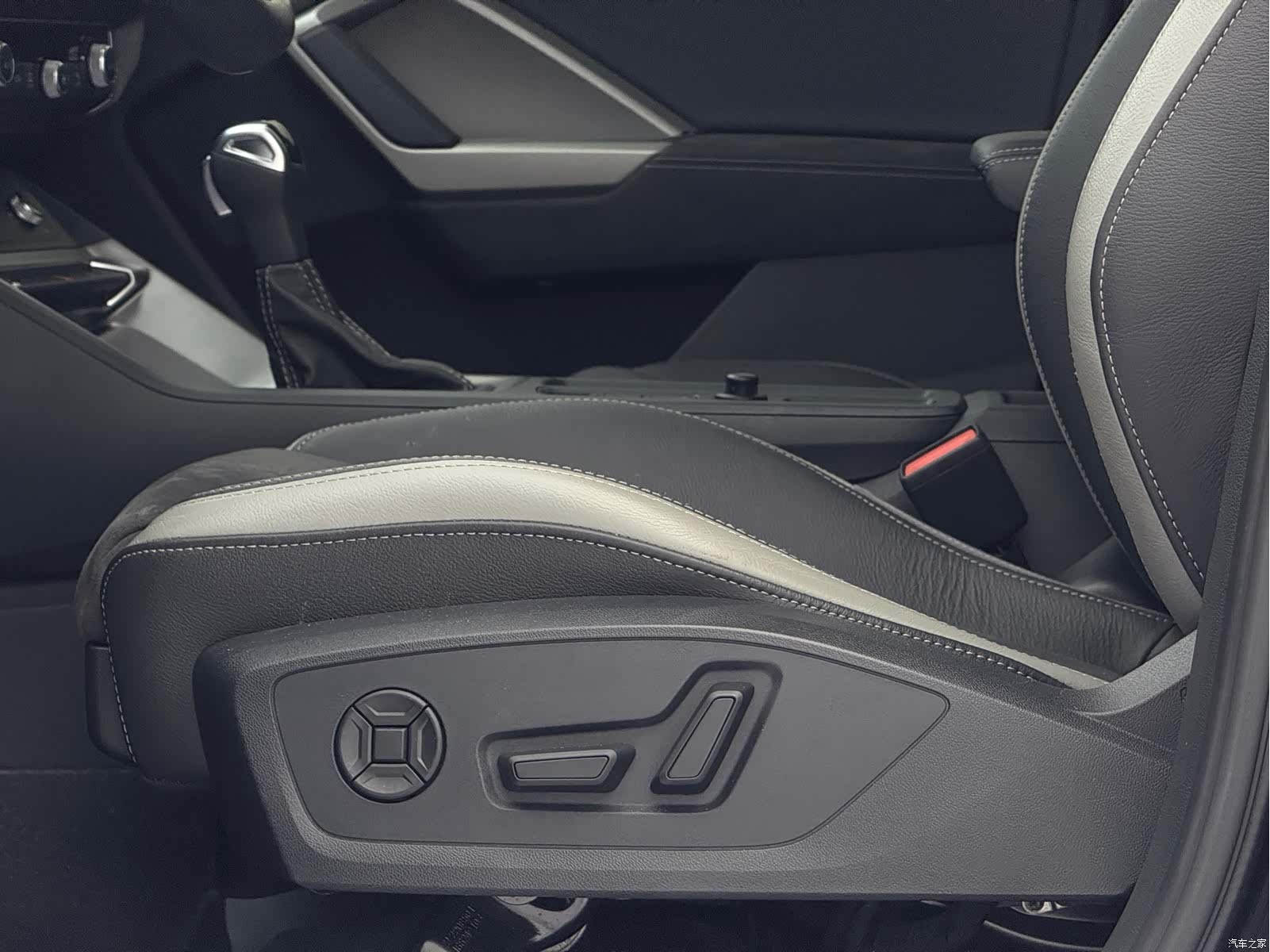Audi Q3, 2022 21