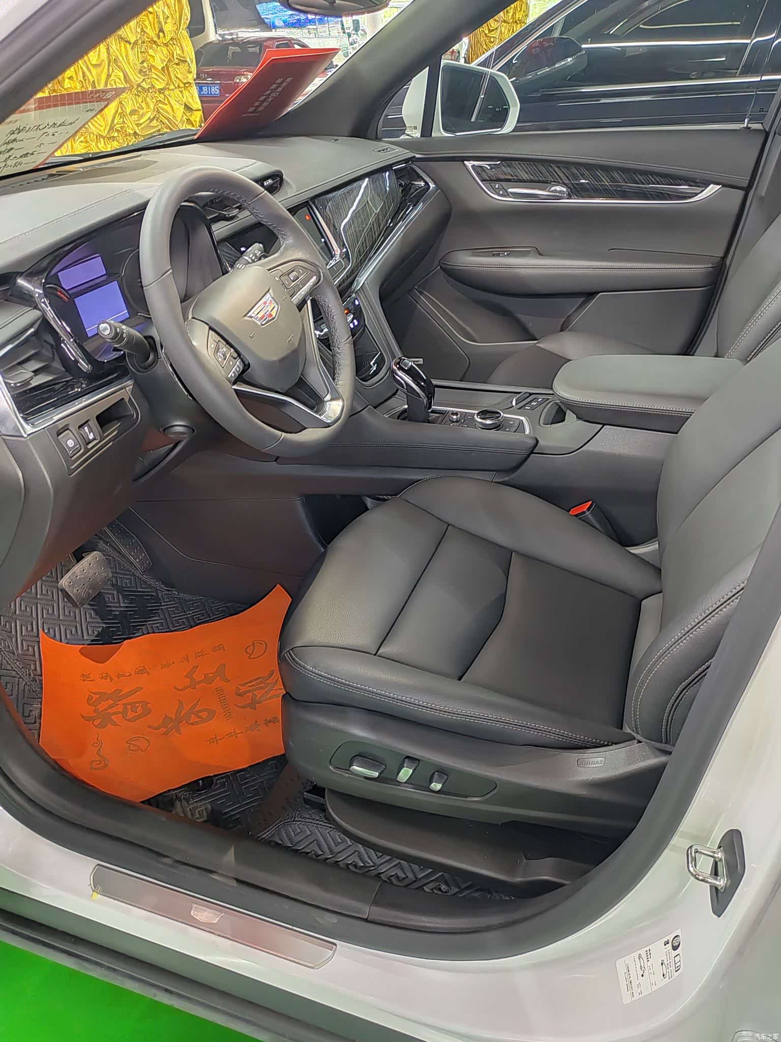 Cadillac XT6, 2021 все фото