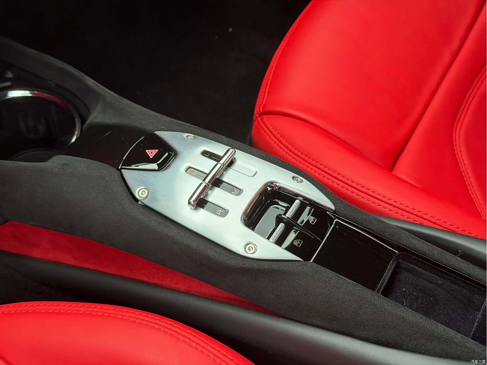 Ferrari 296, 2023 14