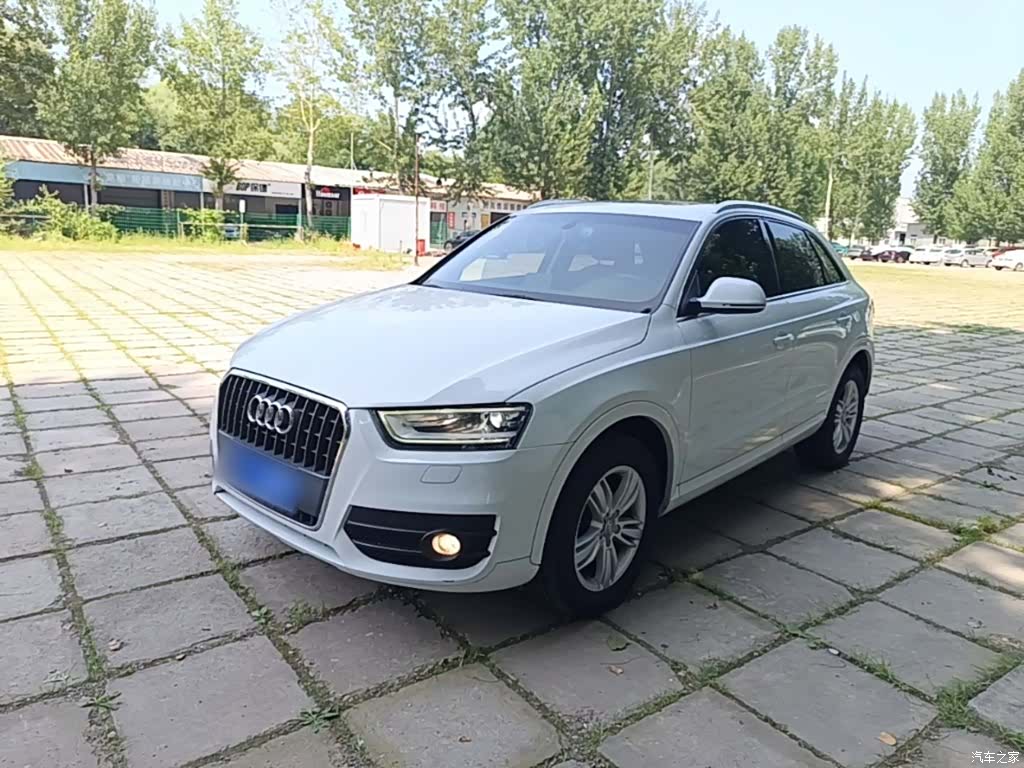 Audi Q3, 2014 1