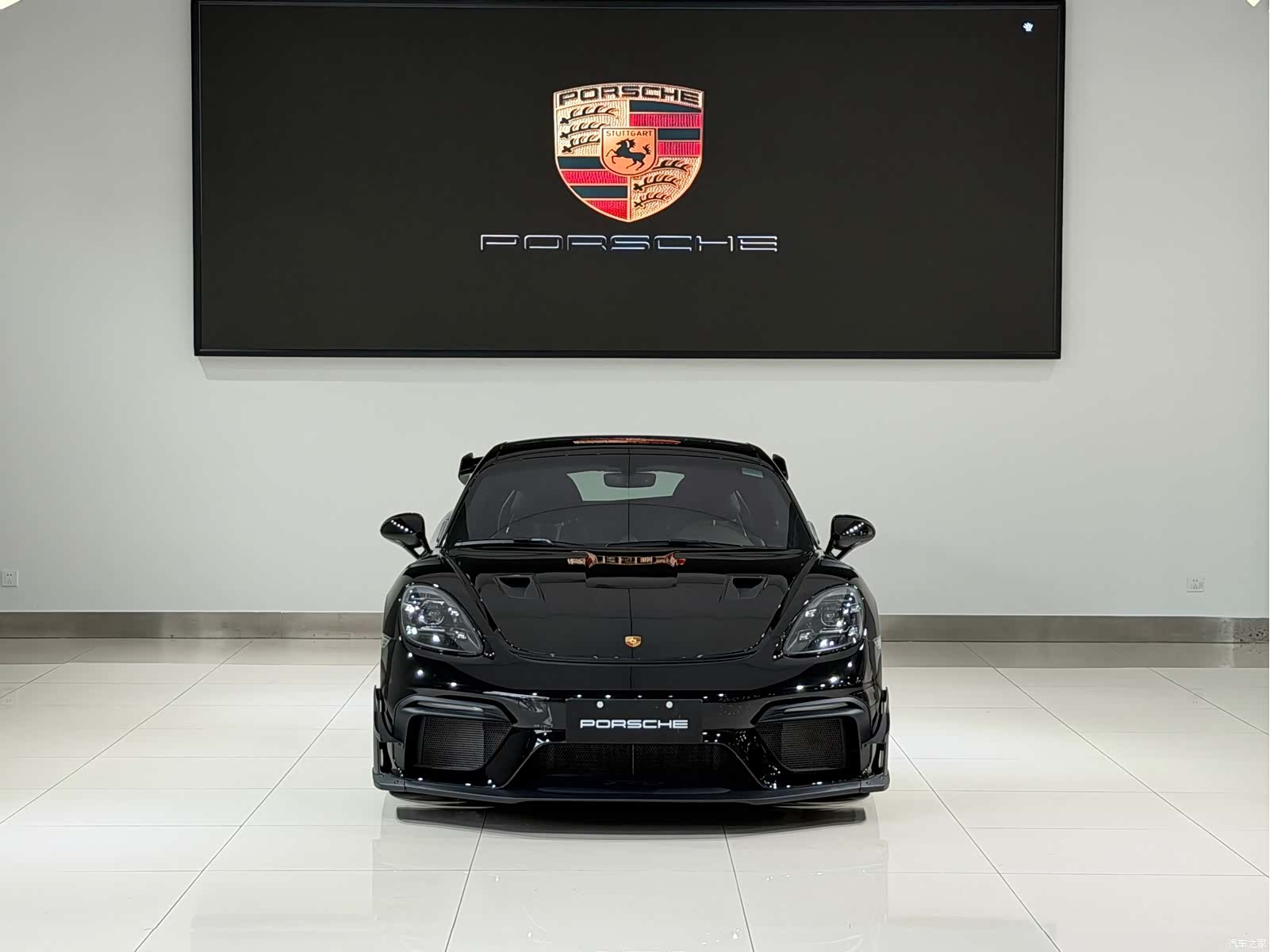 Porsche Cayman, 2025 2