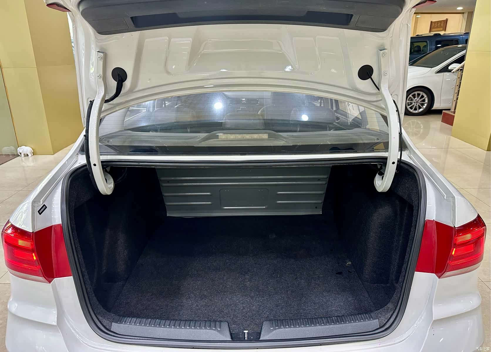 Volkswagen Santana, 2018 19