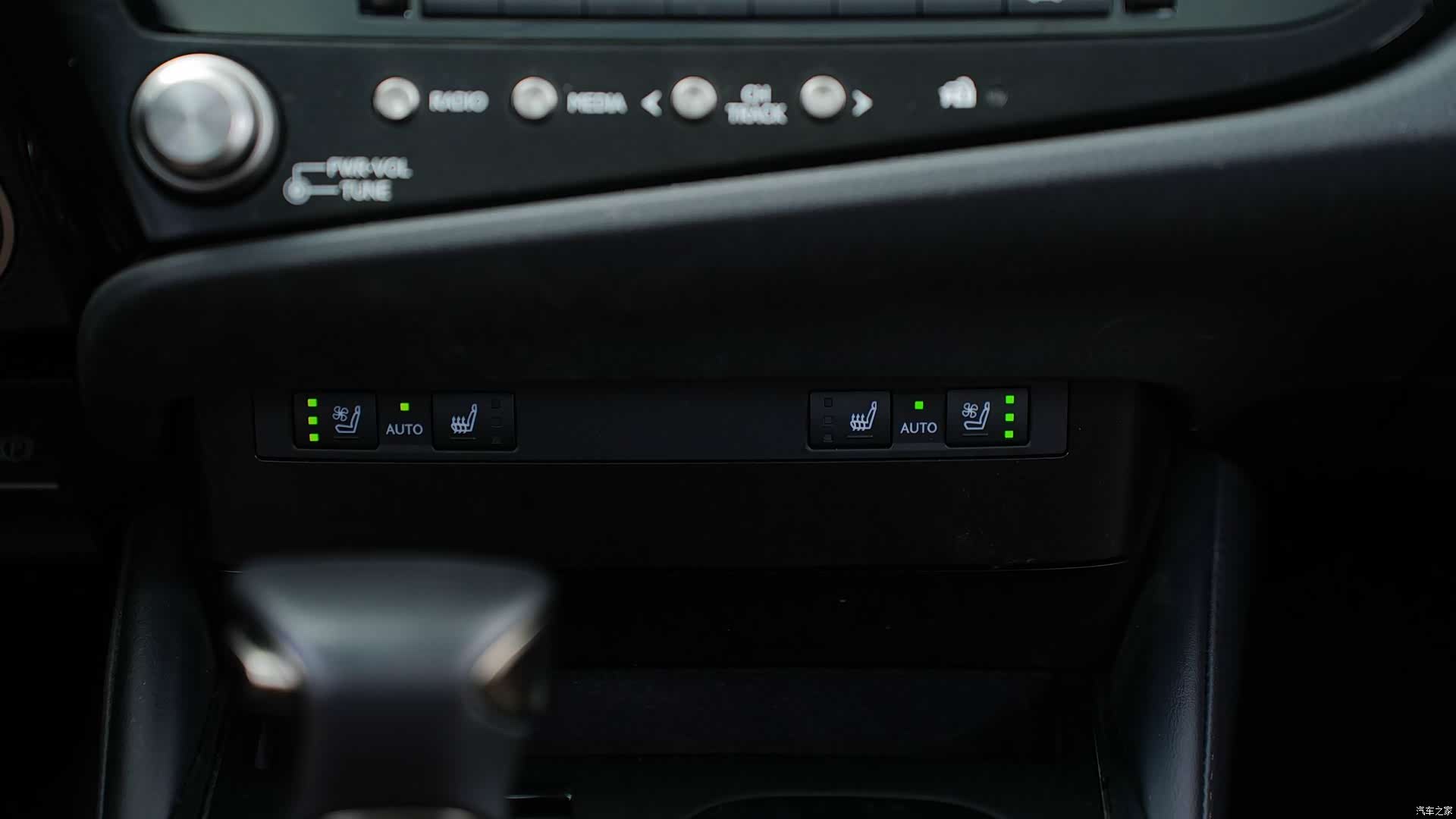 Lexus ES, 2024 18
