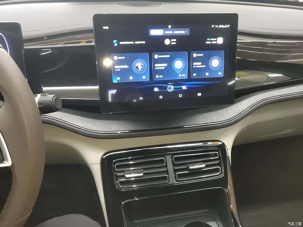 BYD Qin, 2025 13