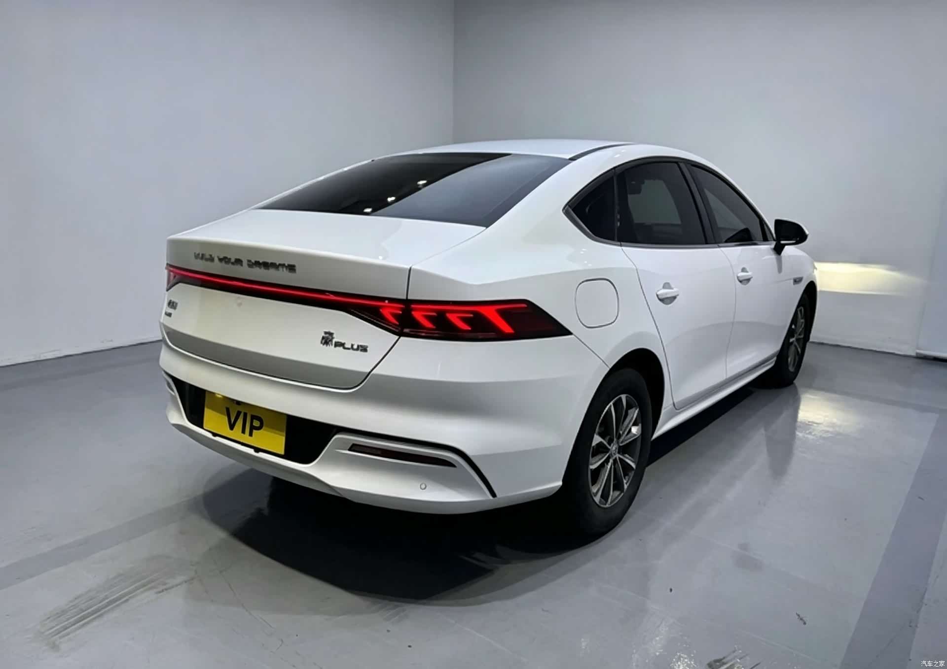 BYD Qin, 2023 все фото
