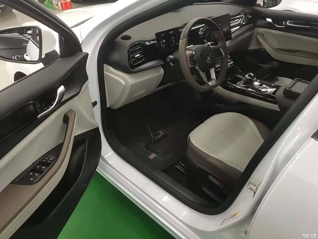 BYD Qin, 2025 16