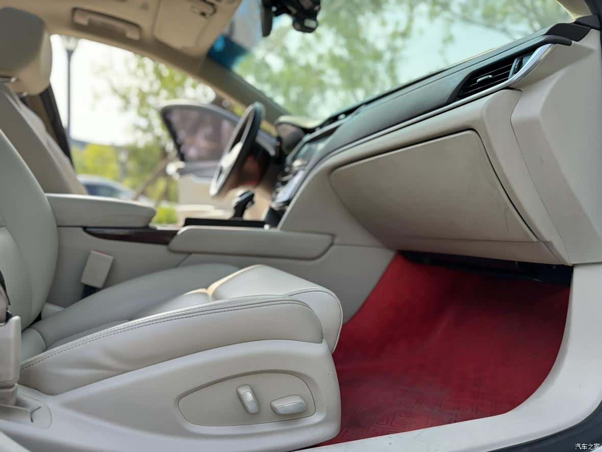 Cadillac XTS, 2017 10