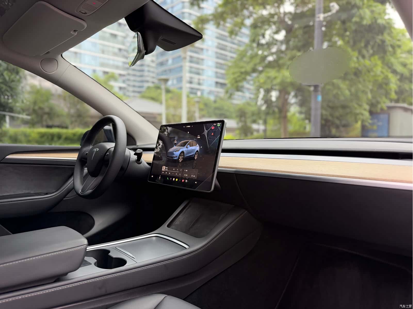 Tesla Model Y, 2022 13