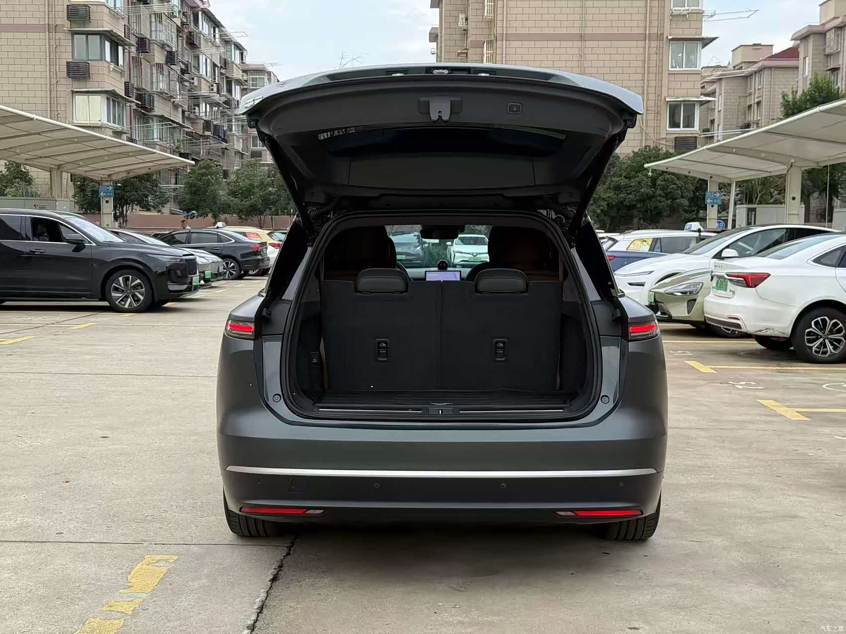 NIO ES8, 2023 15