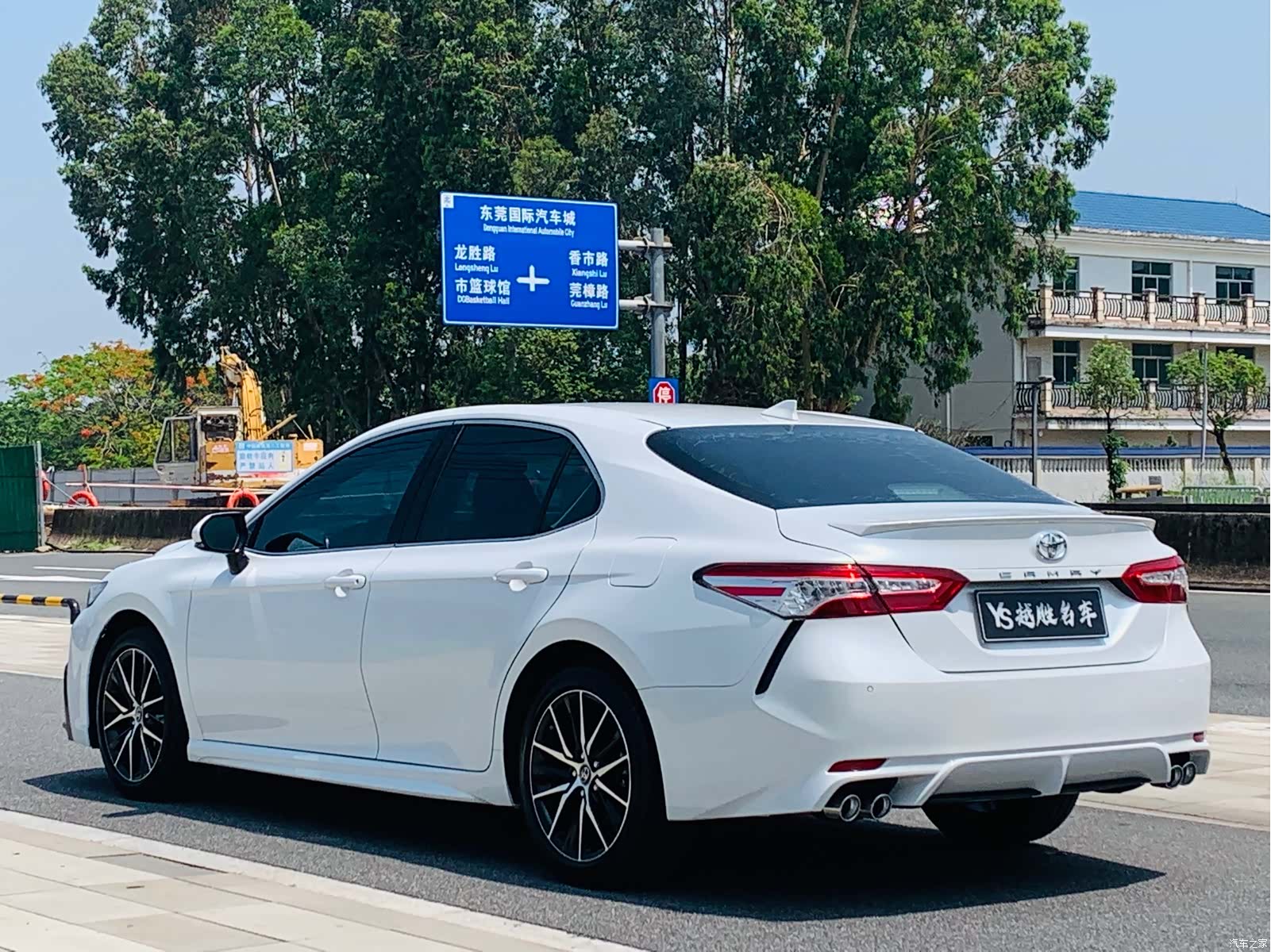 Toyota Camry, 2022 3