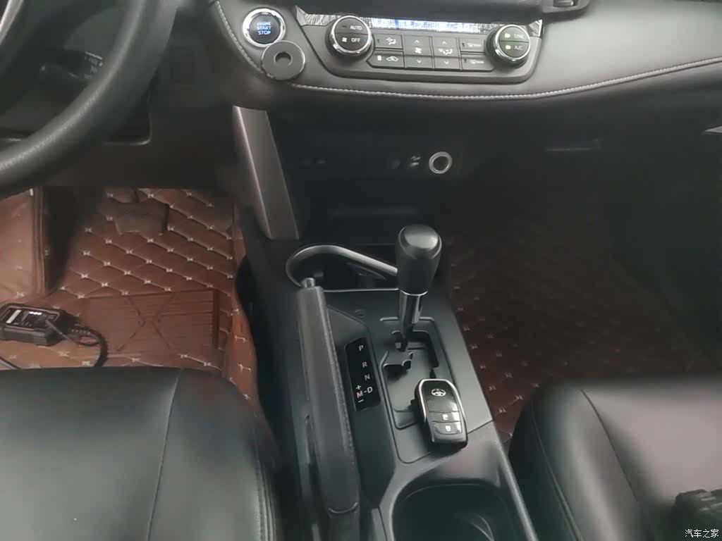 Toyota RAV4, 2018 14