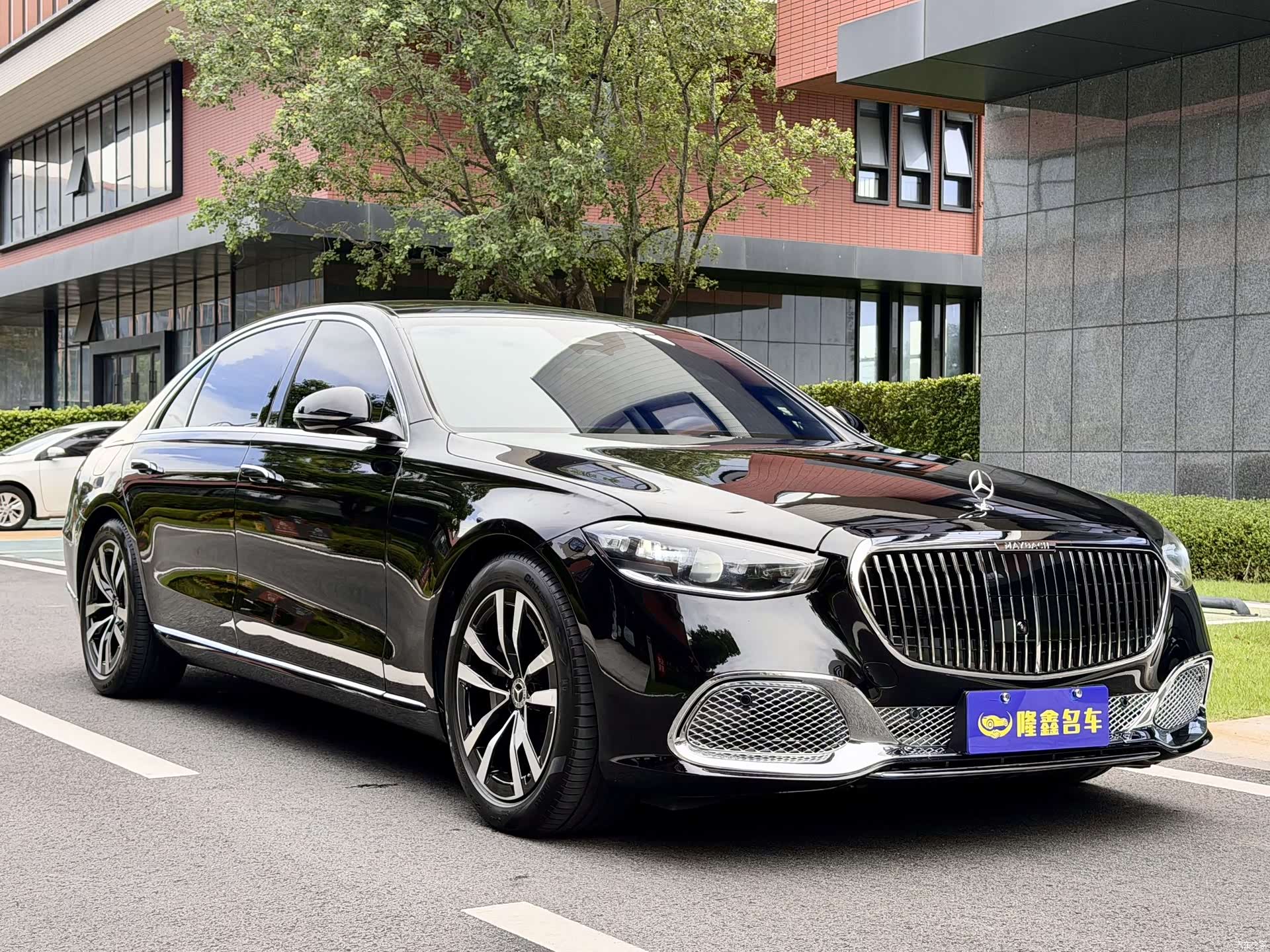 Mercedes-Benz S-Class, 2024 3