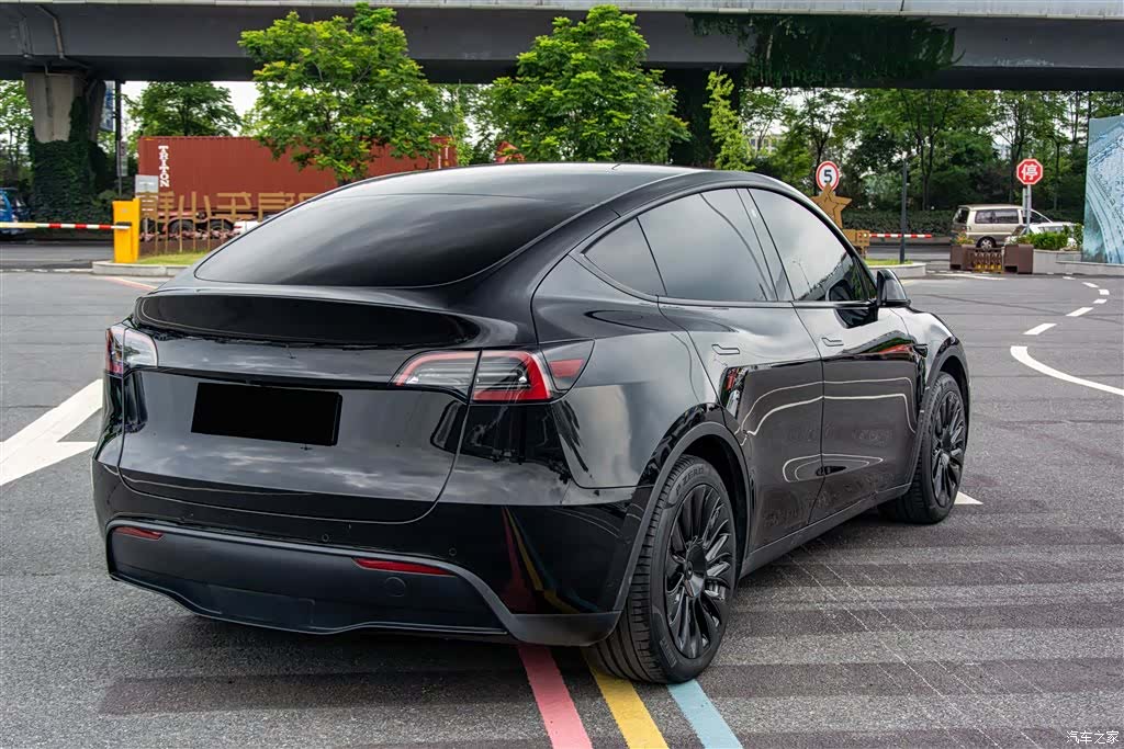 Tesla Model Y, 2022 8
