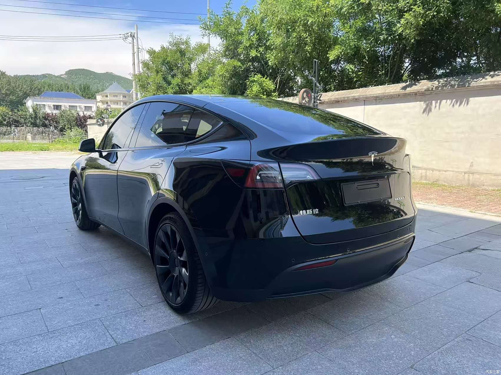 Tesla Model Y, 2022 6