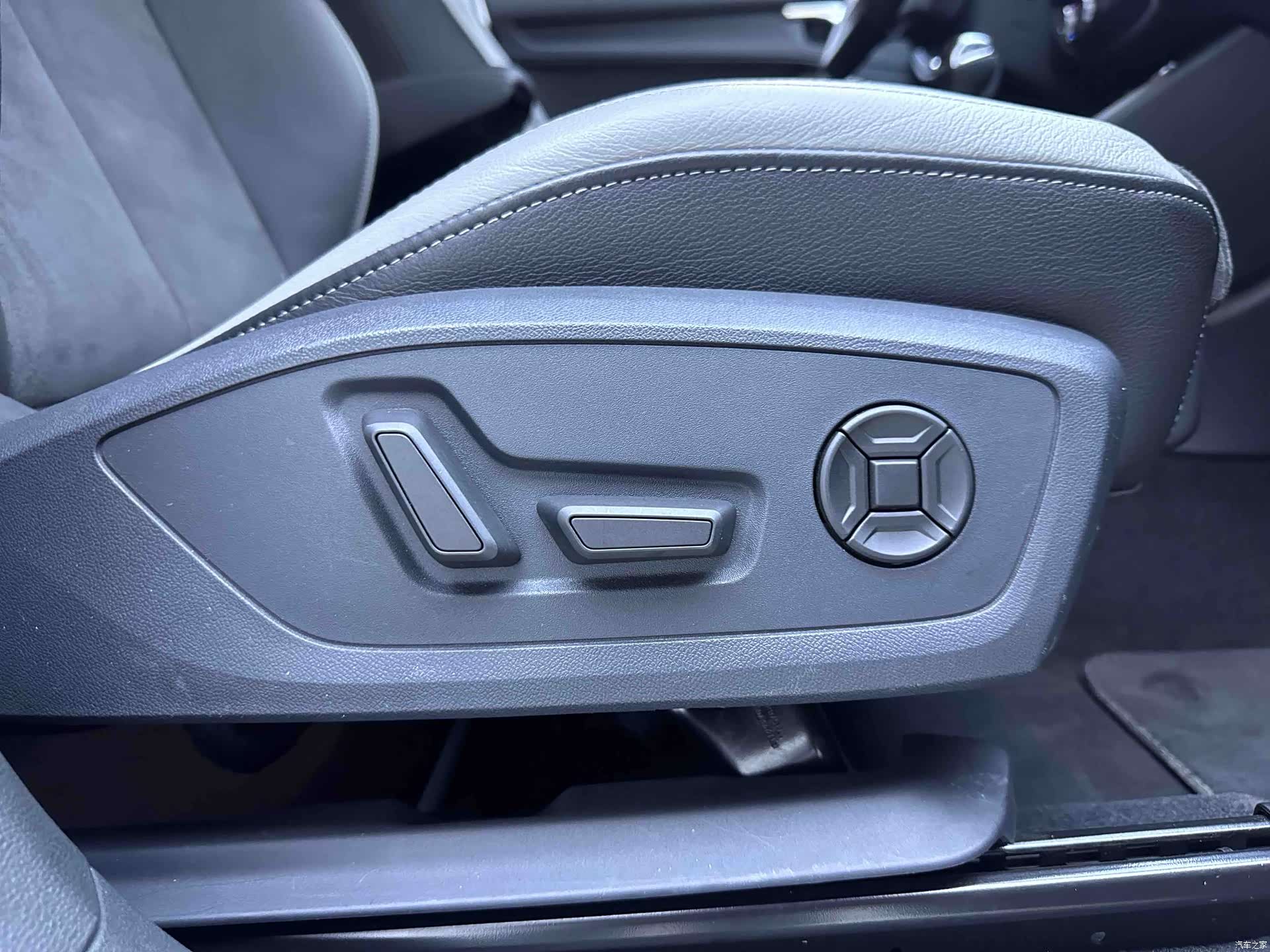 Audi Q3, 2023 18