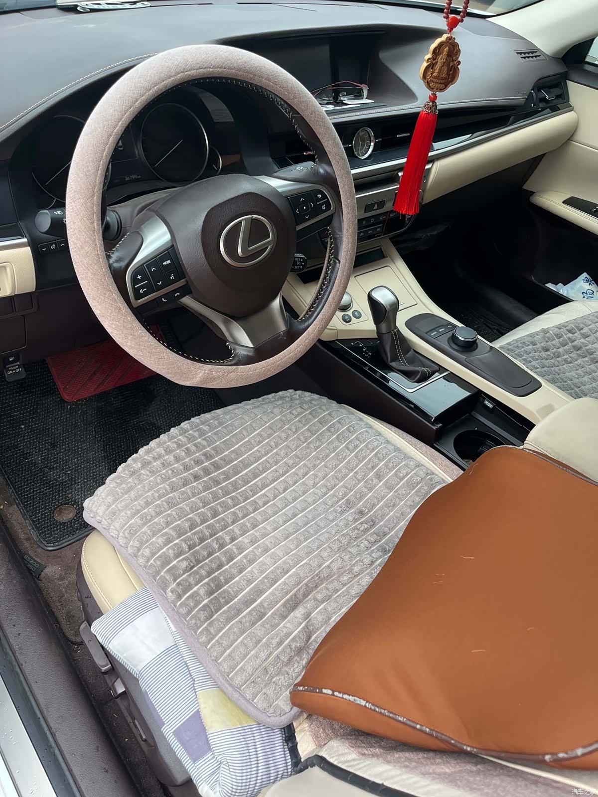 Lexus ES, 2016 27
