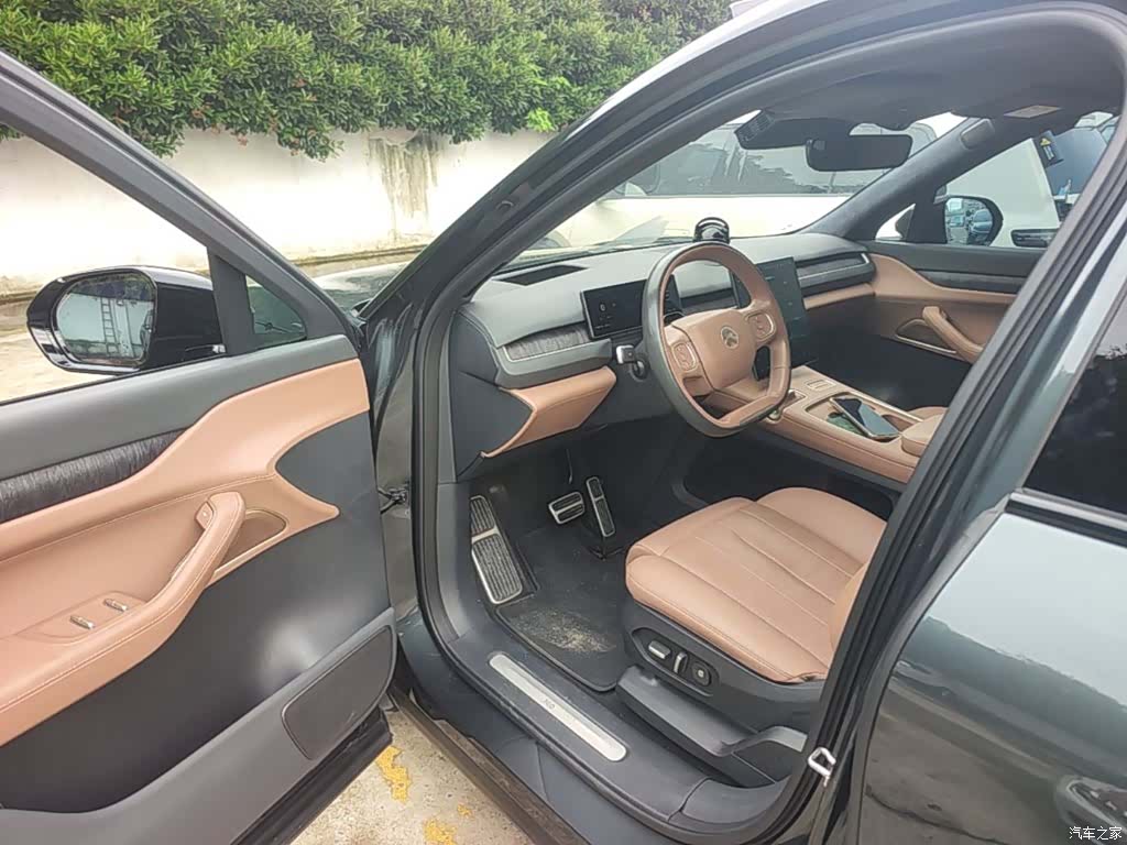 NIO ES8, 2023 16