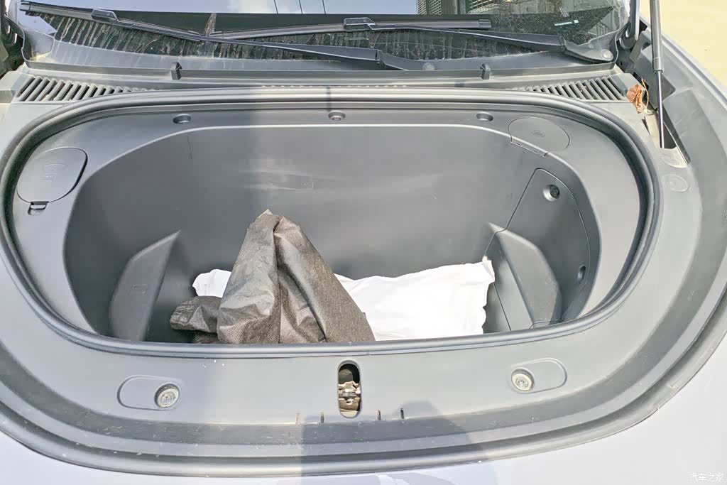 BYD HiAce, 2025 10