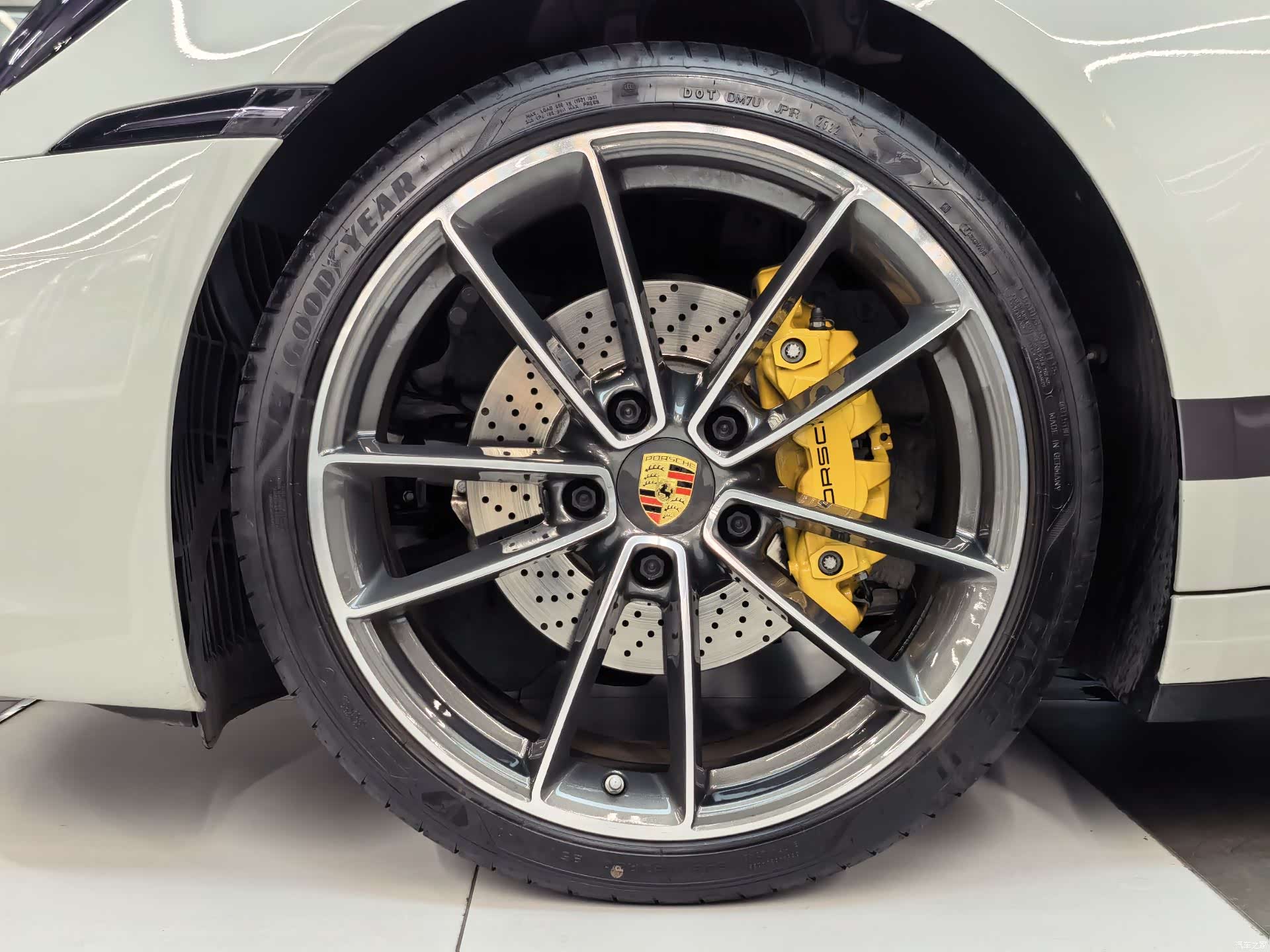 Porsche 911, 2023 4